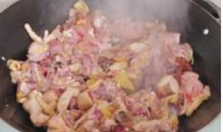 砂锅炖鸡怎么做 砂锅炖鸡的做法